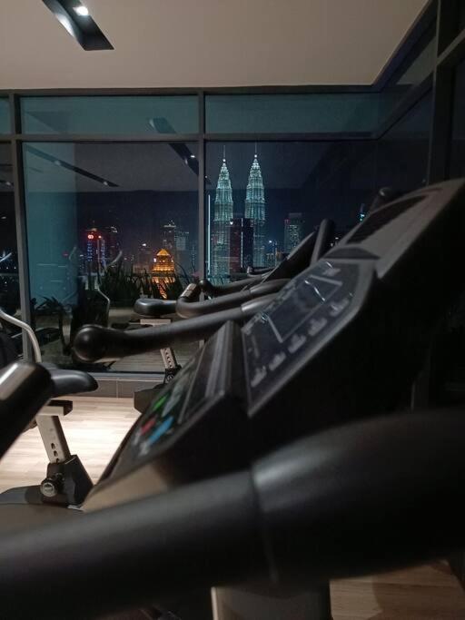 Apartemen Col18b Modern Infinity Pool Klcc Balcony View